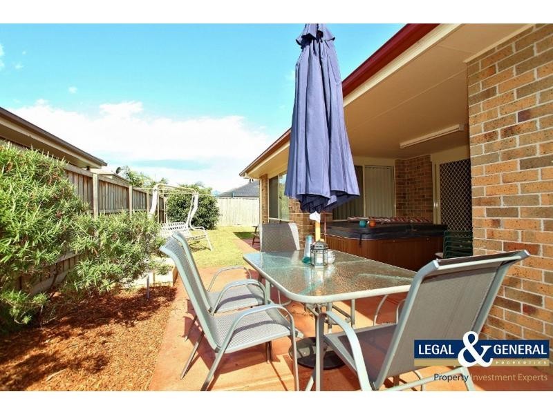 8 Kirrabilli Parade, Berwick VIC 3806