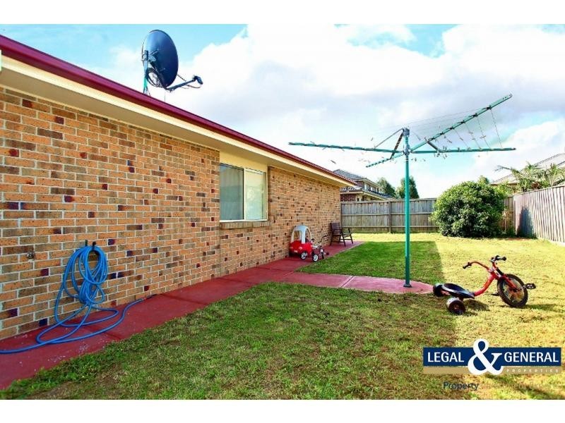 8 Kirrabilli Parade, Berwick VIC 3806