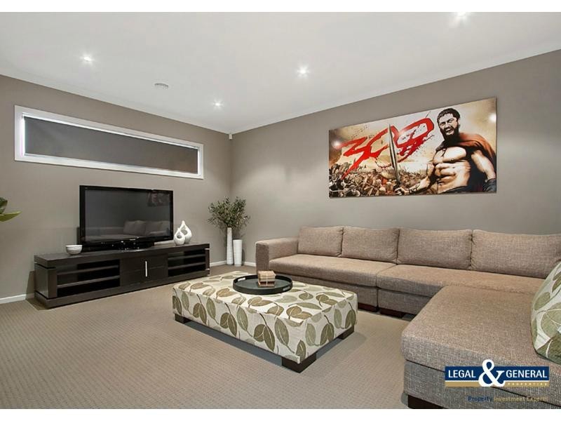 18 Campaspe Street, Clyde North VIC 3978