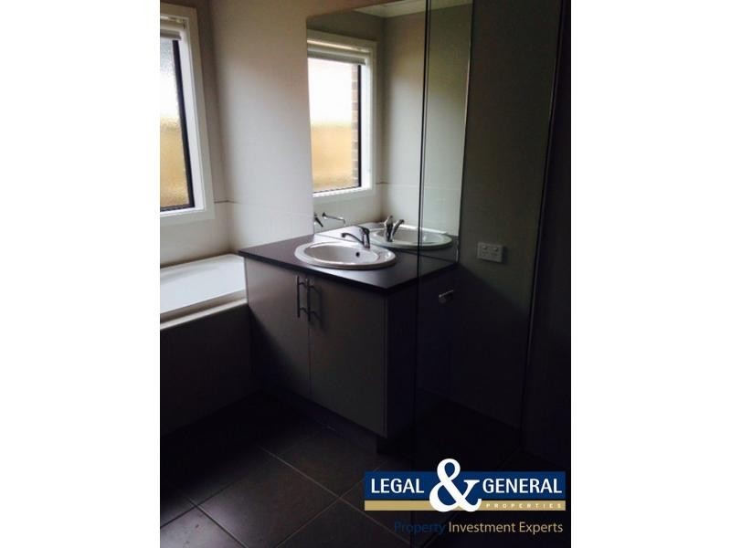 14 Campaspe Street, Clyde North VIC 3978