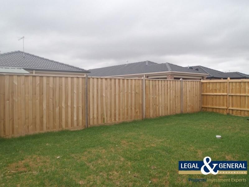 14 Campaspe Street, Clyde North VIC 3978