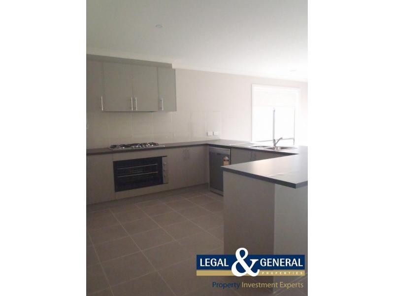 12 Campaspe Street, Clyde North VIC 3978