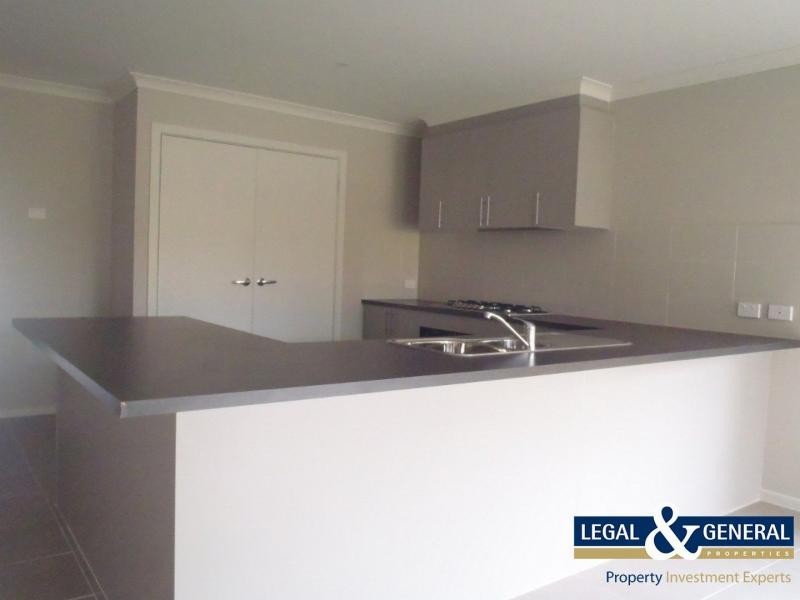 12 Campaspe Street, Clyde North VIC 3978