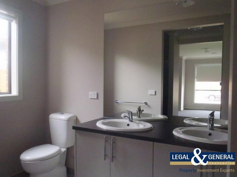 12 Campaspe Street, Clyde North VIC 3978