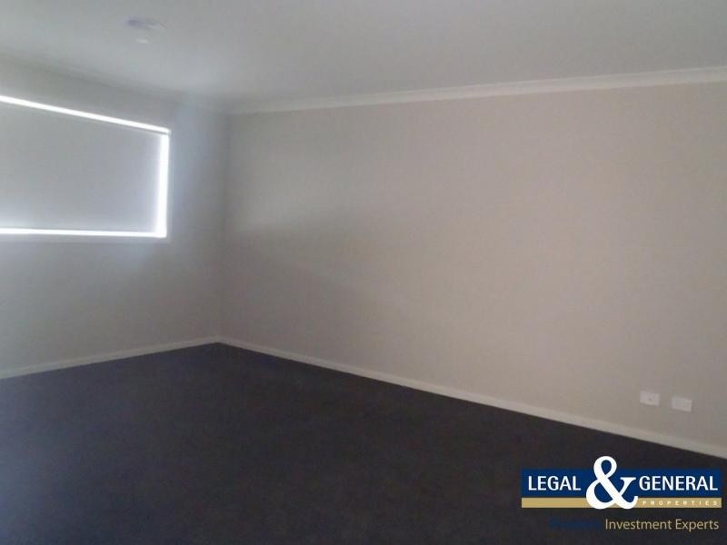 12 Campaspe Street, Clyde North VIC 3978