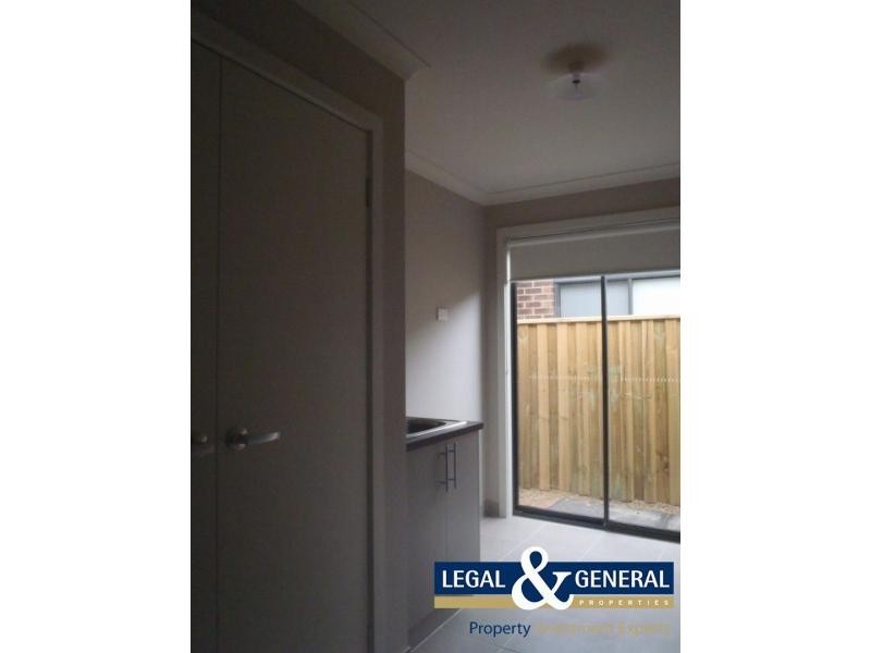 12 Campaspe Street, Clyde North VIC 3978