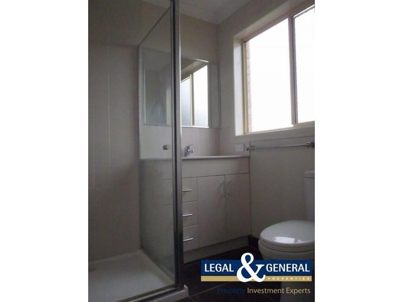 33 Wild Cherry Avenue, Pakenham VIC 3810