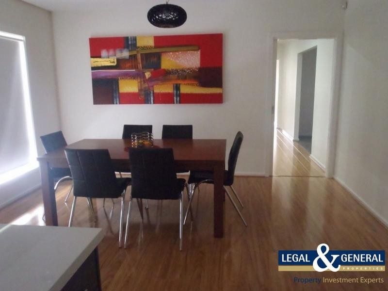 8 Villella Drive, Pakenham VIC 3810