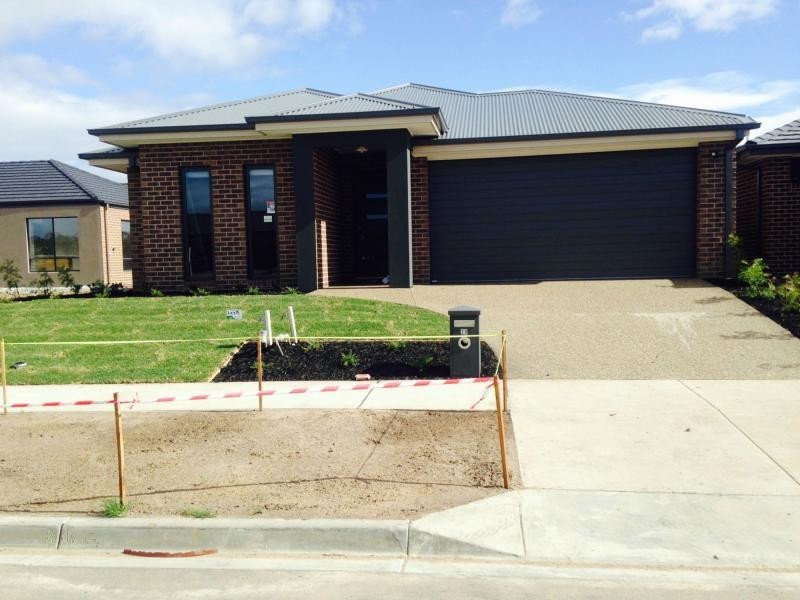 20 Gillingham Crescent, Clyde North VIC 3978