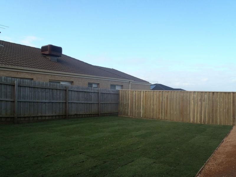 30 Nixon Drive, Berwick VIC 3806