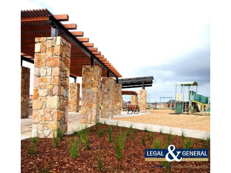 L2818 Wheelers Park Drive, Cranbourne North VIC 3977