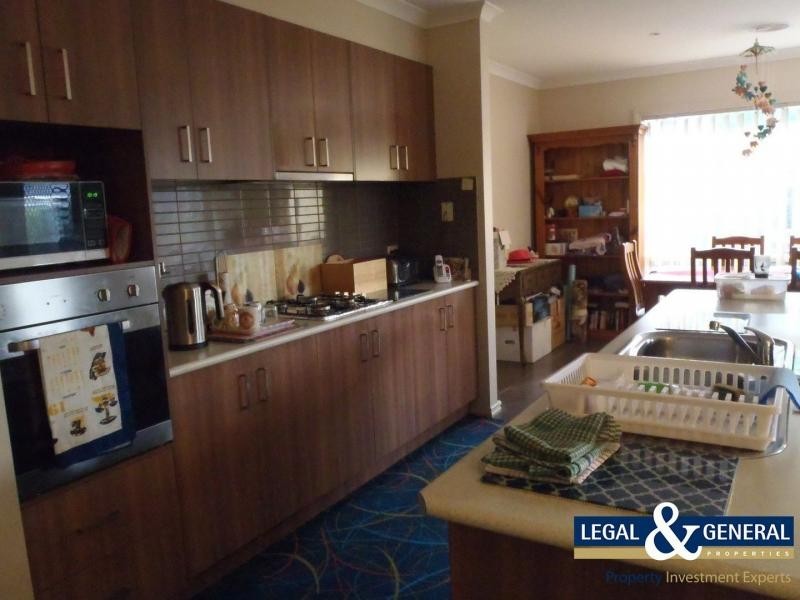 4 Ned Street, Cranbourne East VIC 3977