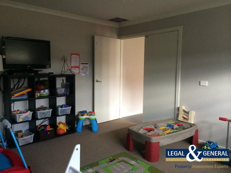 35 Glenelg Street, Clyde North VIC 3978