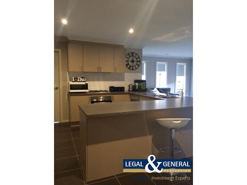 35 Glenelg Street, Clyde North VIC 3978