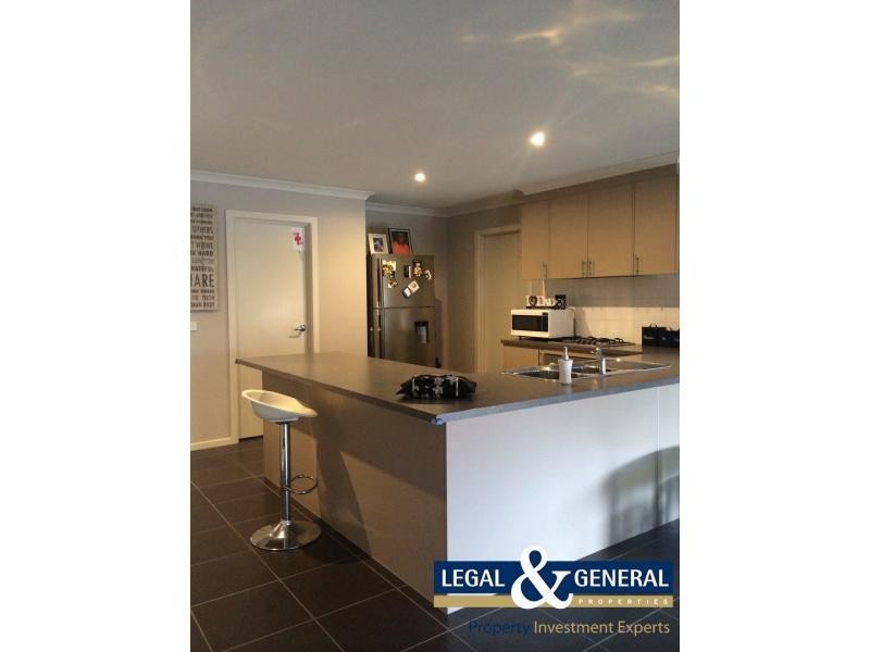 35 Glenelg Street, Clyde North VIC 3978