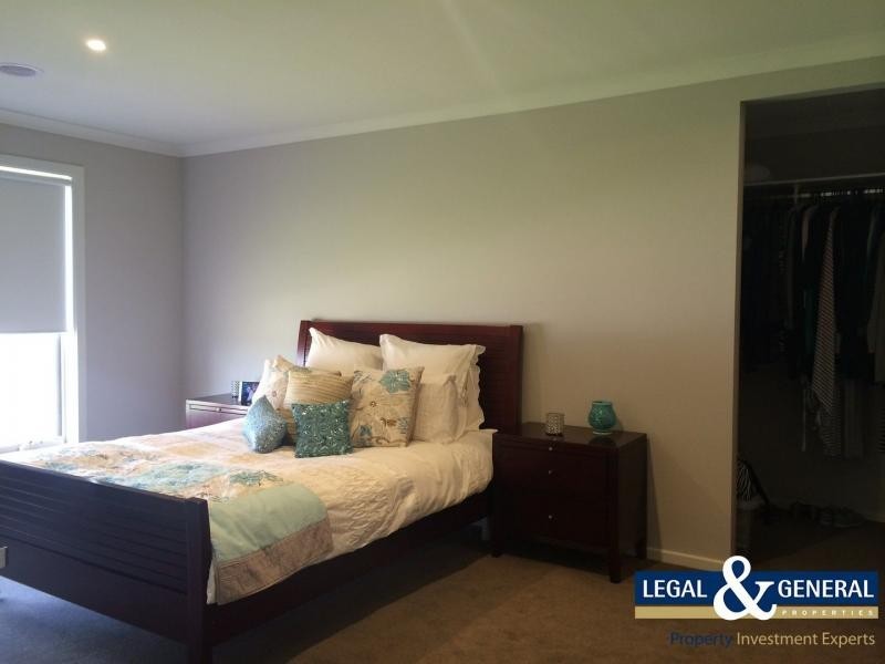 35 Glenelg Street, Clyde North VIC 3978