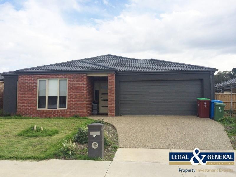35 Glenelg Street, Clyde North VIC 3978