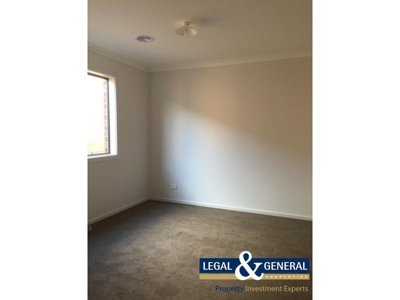 10 Armidale Drive, Ascot, Pakenham VIC 3810