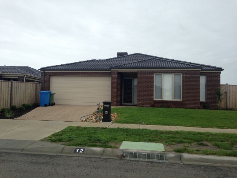 12 Esk Street, Clyde North VIC 3978