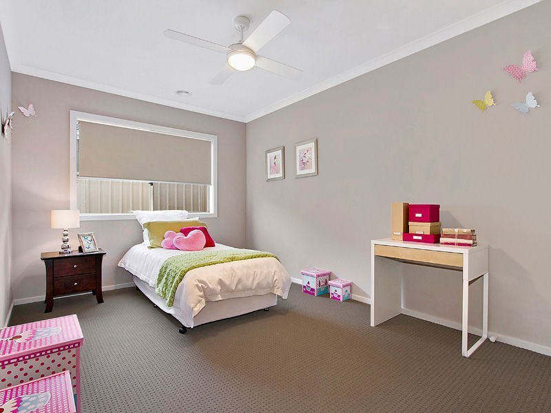 240 Alisma Boulevard, Cranbourne North VIC 3977