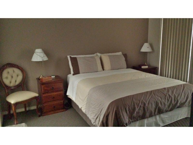 6 Rocky Street, Cranbourne East VIC 3977