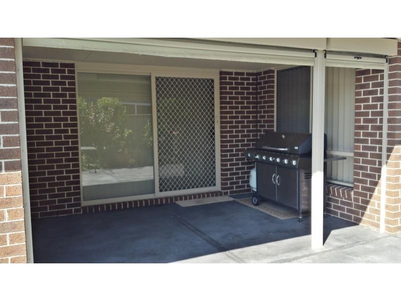 6 Rocky Street, Cranbourne East VIC 3977