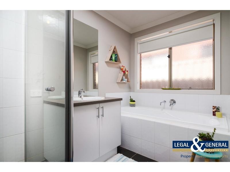 10 Christie Court, Pakenham VIC 3810