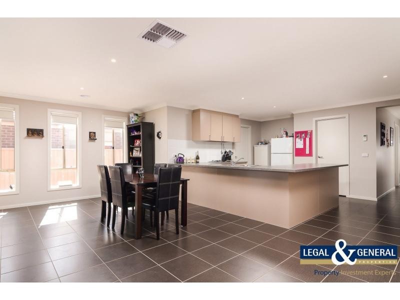 10 Christie Court, Pakenham VIC 3810