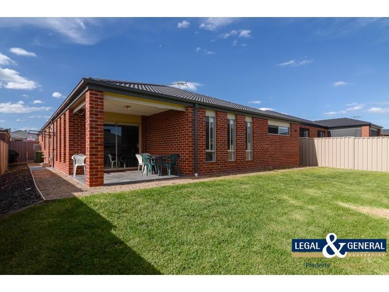 10 Christie Court, Pakenham VIC 3810
