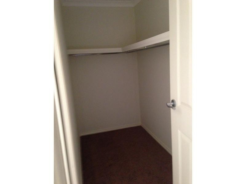 13 Penarie Place, Pakenham VIC 3810