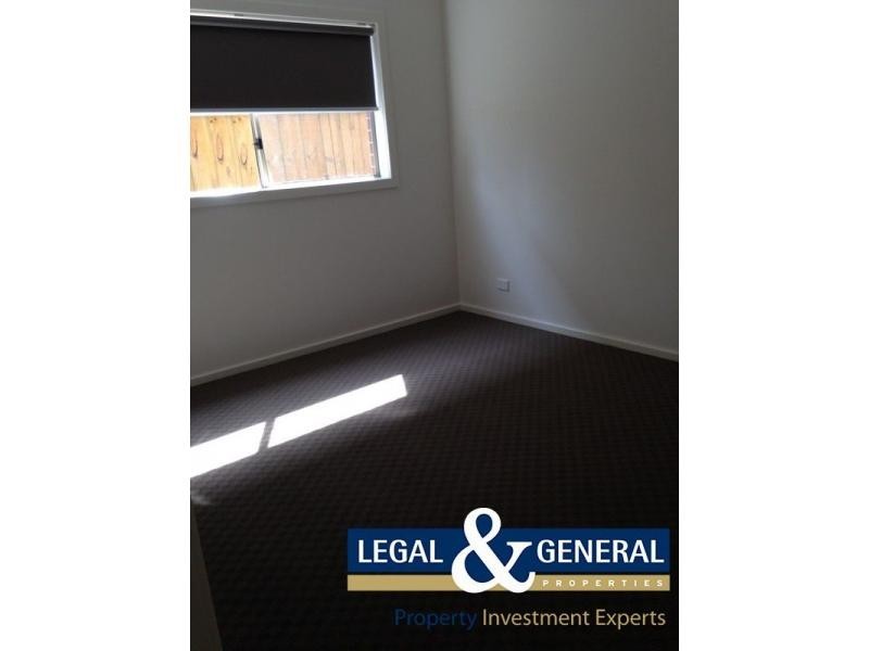 33 Lincoln Avenue, Officer VIC 3809