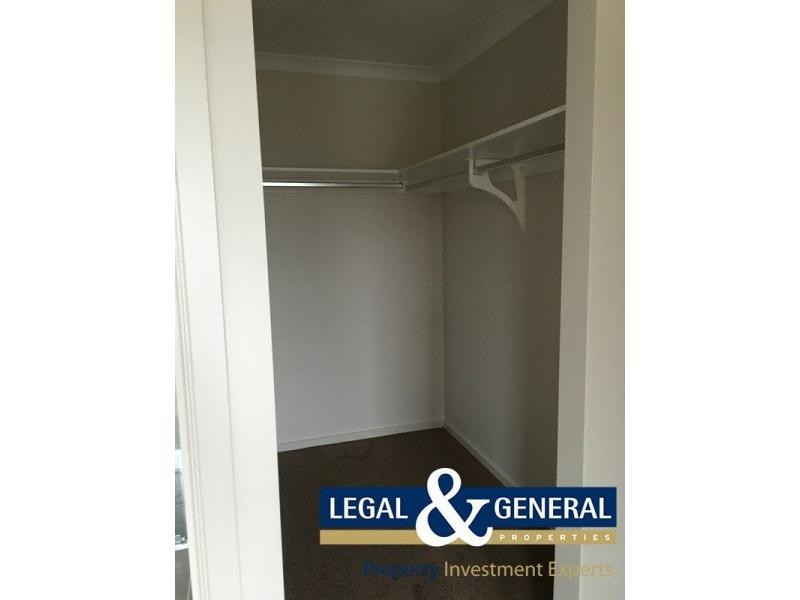 20 Manoora Avenue, Clyde North VIC 3978