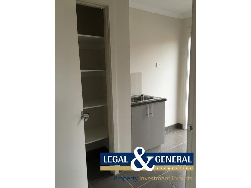 20 Manoora Avenue, Clyde North VIC 3978