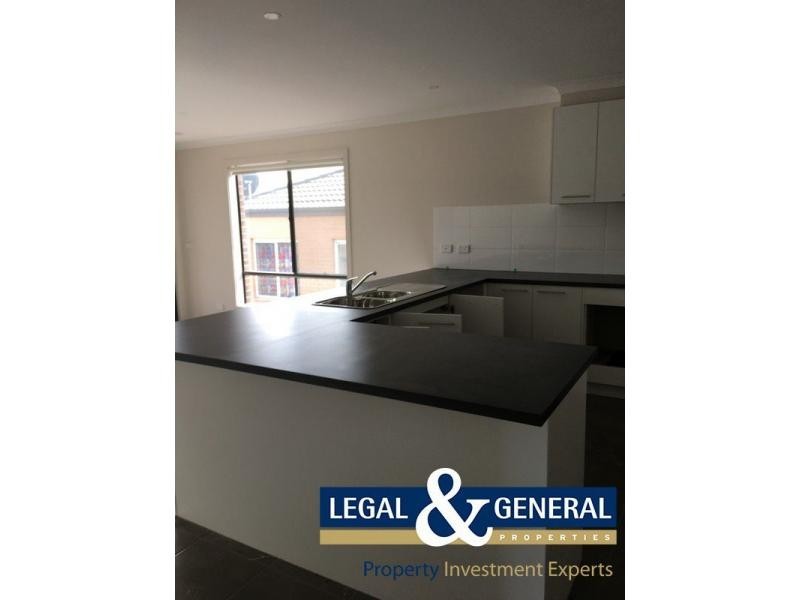 5 Bella Vista Crescent, Pakenham VIC 3810