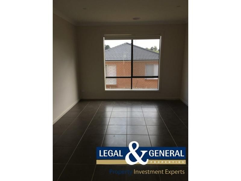 5 Bella Vista Crescent, Pakenham VIC 3810