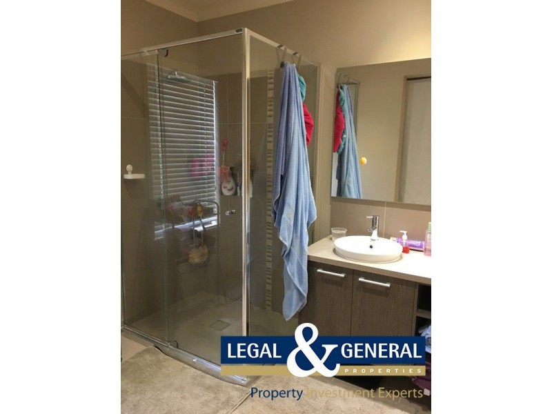 15 Flash Dan Drive, Cranbourne East VIC 3977