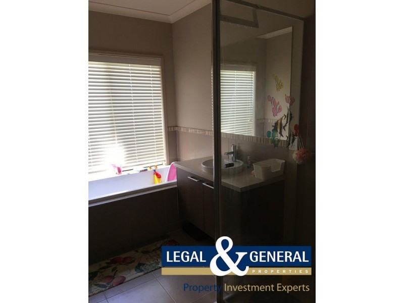15 Flash Dan Drive, Cranbourne East VIC 3977