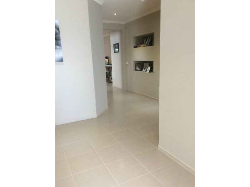 15 Flash Dan Drive, Cranbourne East VIC 3977