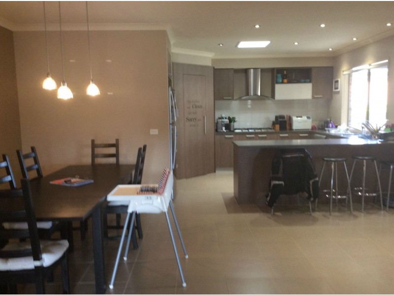 15 Flash Dan Drive, Cranbourne East VIC 3977