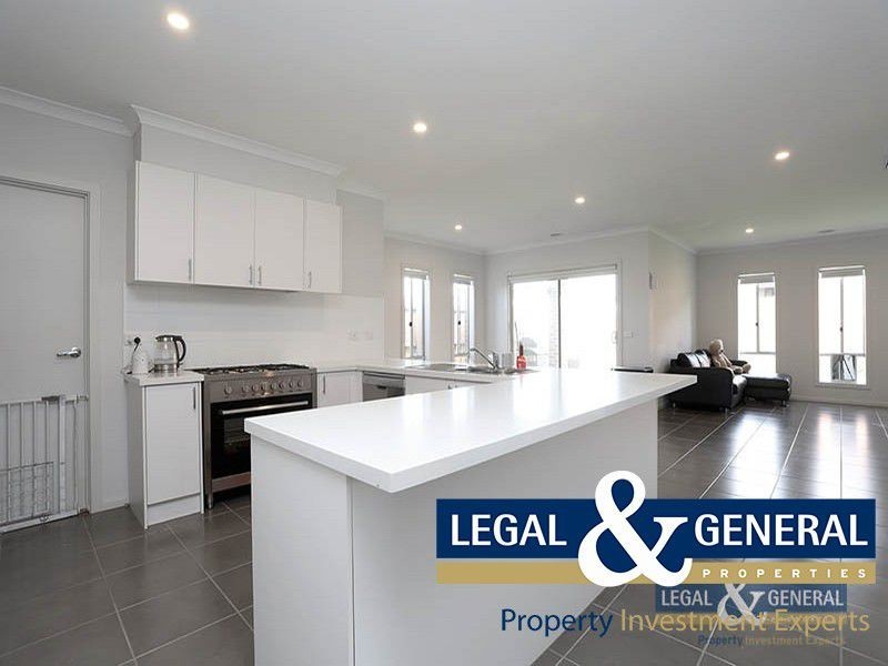 11 Simon Avenue, Officer VIC 3809