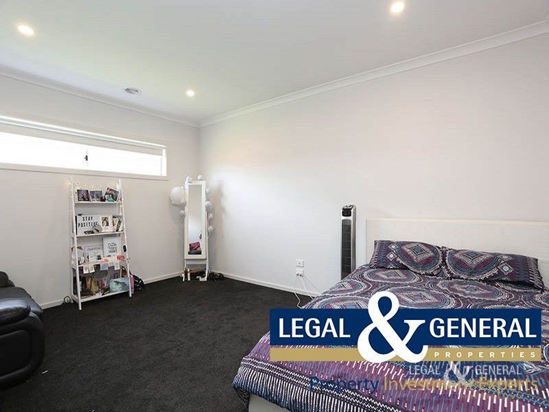 11 Simon Avenue, Officer VIC 3809