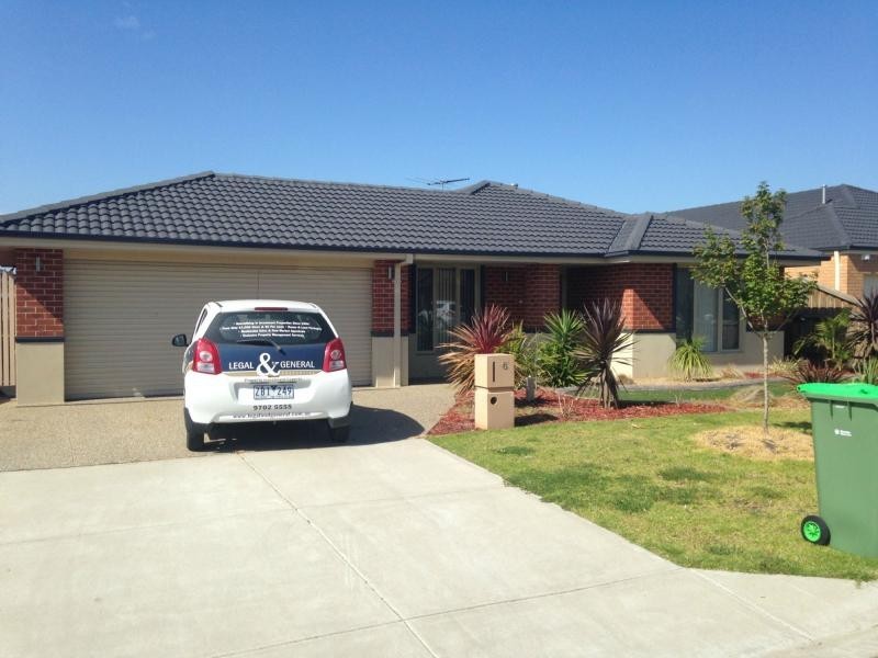 Pakenham VIC 3810