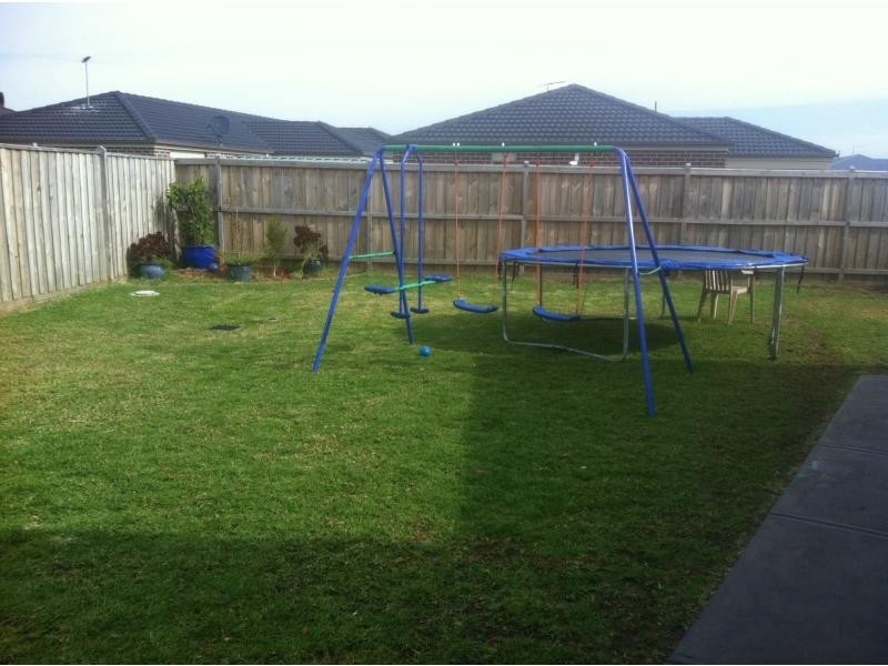 Pakenham VIC 3810