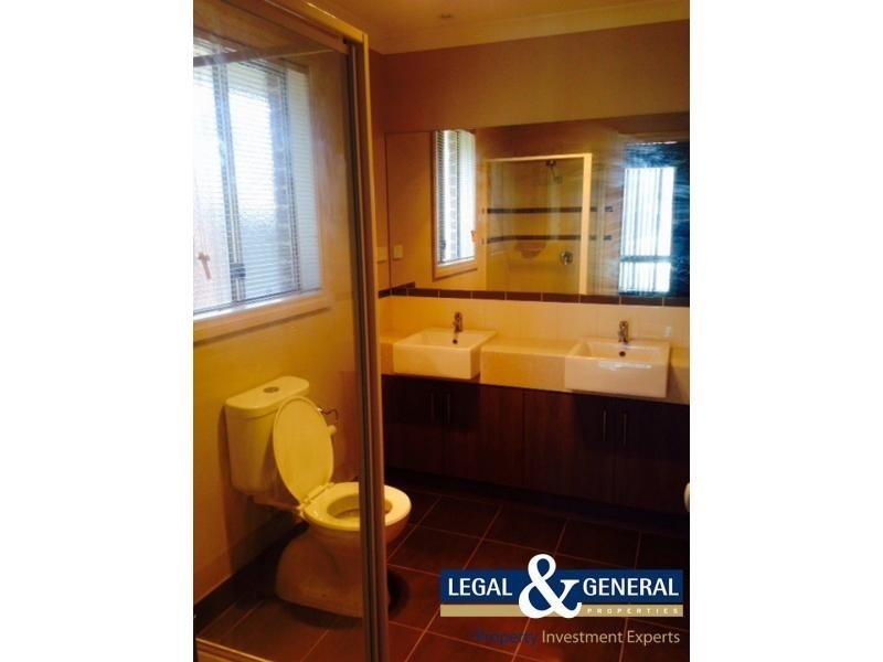 19 Midnight Rise, Cranbourne East VIC 3977