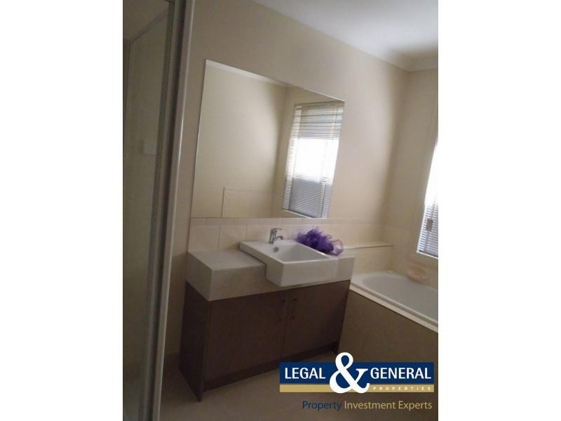 16 Skipton Street, Drouin VIC 3818