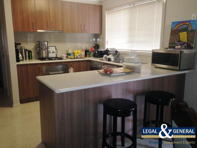 63 Chantenay Parade, Cranbourne North VIC 3977