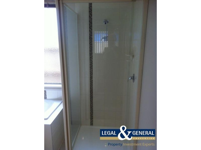 63 Chantenay Parade, Cranbourne North VIC 3977