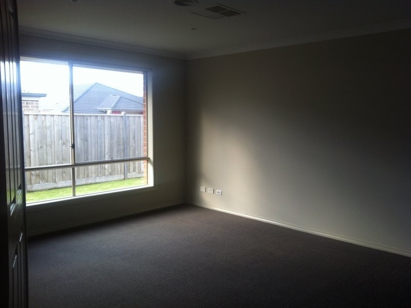 Cranbourne North VIC 3977