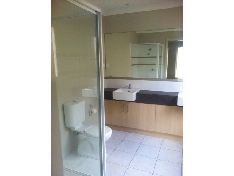 Cranbourne North VIC 3977