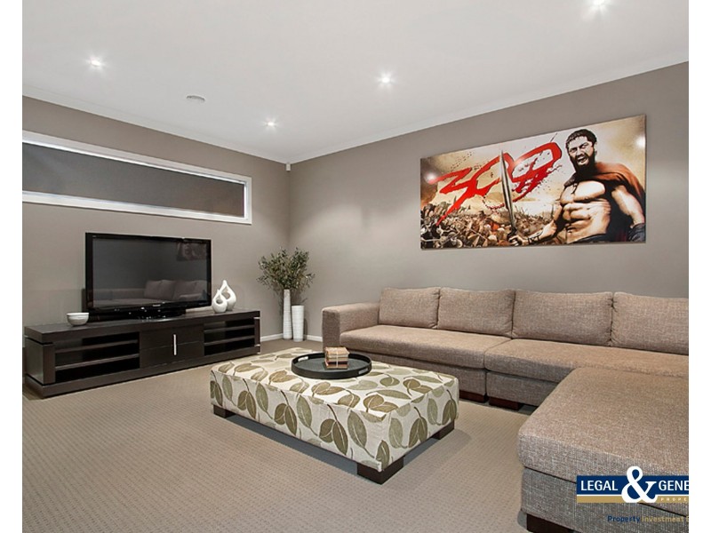 25 Eliston Avenue, Clyde North VIC 3978